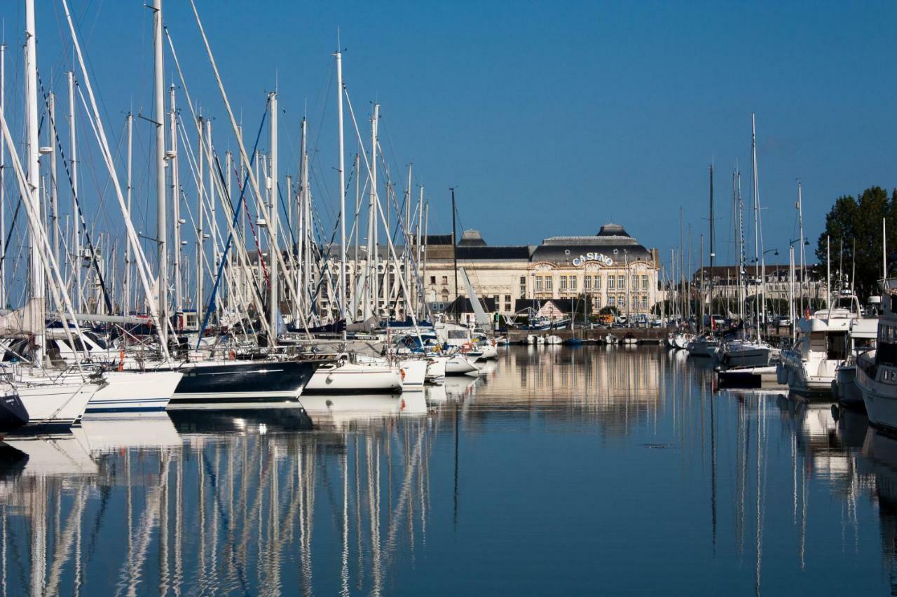 Les Quais De Trouville מראה חיצוני תמונה
